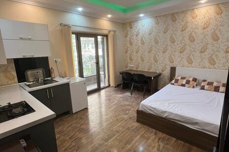 سوئیت 38 متری در میدان ولیعصر