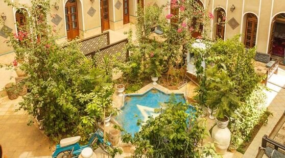 اتاق دو تخته در اقامتگاه بومگردی در یزد