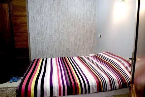 واحد 403 تکخواب لاولی روم (با صبحانه) در هتل آپارتمان اصفهان