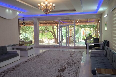 واحد استخردار سه خواب طبقه همکف ویلا آرامش در توس