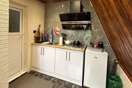 کلبه سوئیسی تکخواب در نور