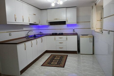 واحد دوخواب در طبقه همکف ویلا در کتالم و سادات شهر