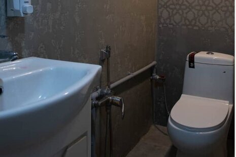 واحد 16 متری در هاستل 1 در اصفهان