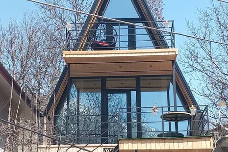 کلبه سوئیسی دوخواب  جکوزی دار در رامسر