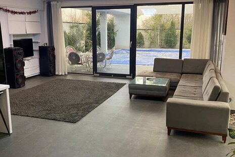 ویلا دوبلکس استخردار دوخواب مبله در چهارباغ