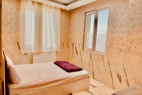 واحد مبله تک خواب 1 در هتل آپارتمان همدان