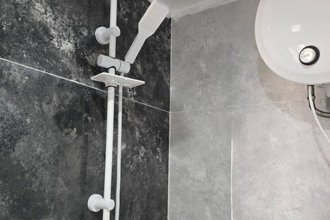 سوئیت 1 ساحلی در مجتمع اقامتی محمدزاده کنگان