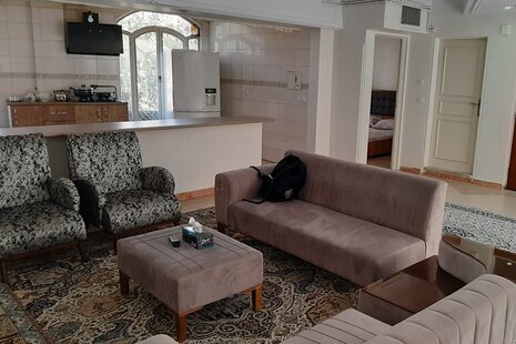 آپارتمان سه خواب سورپرایز 1 در میدان سپاه