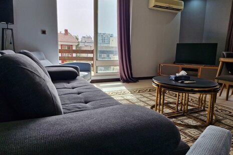 آپارتمان مبله دوخواب واحد 5 VIP هیرمند در کیش