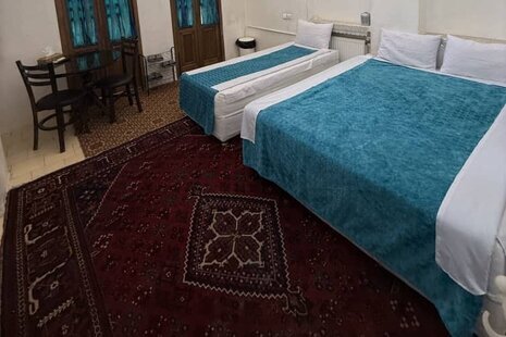 اتاق سه نفره (2) دراقامتگاه بومگردی کاشان