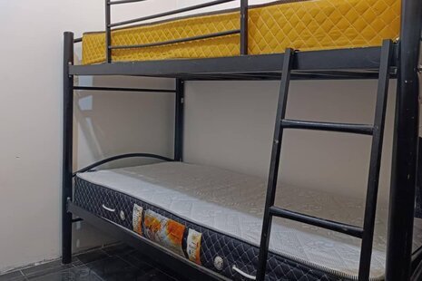 واحد ده تخت ویژه بانوان در پانسیون اهواز