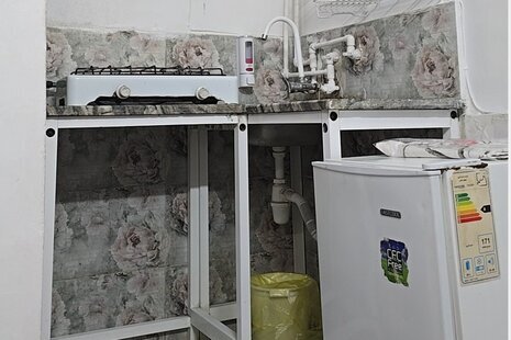 سوئیت سه تخت مولوی در مشهد