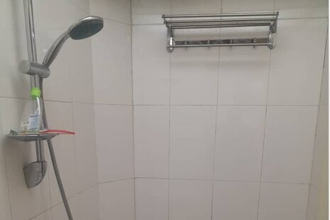 اتاق 103 دو تخت در مسافرخانه میدان خراسان