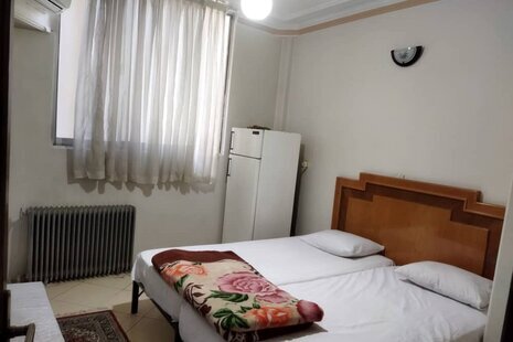 واحد تکخواب سه نفره در هتل آپارتمان در مشهد
