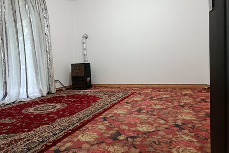 واحد مبله دوخواب در طبقه اول ویلا شیرزادی در اسالم