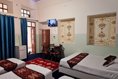 اتاق 30 متری گلبهار 7 دراقامتگاه بوم گردی اصفهان