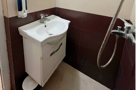 اتاق 3 نفره 305 در مسافرخانه مشهد