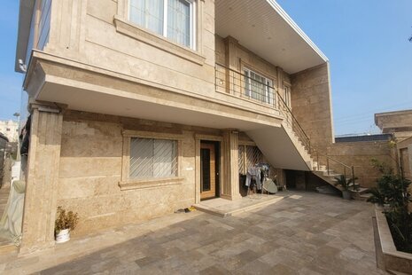 سوییت طبقه اول در نور