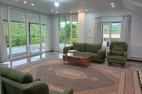 واحد تکخواب چهره در طبقه اول ویلای بابل