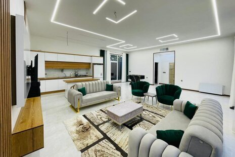 ویلا استخردار دوخواب لوکس در چهارباغ