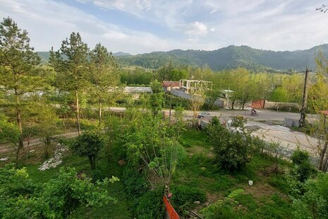 واحد مبله تک خواب برادران در طبقه اول ویلا فومن