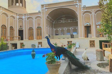 اتاق سه تخته (VIP) در اقامتگاه بومگردی مهریز