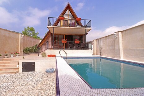 کلبه استخردار سوئیسی دوخواب لیا در تنکابن