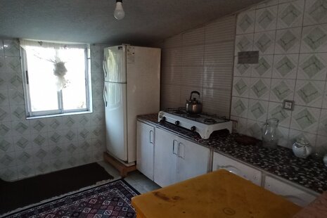 واحد دوخواب در طبقه سوم ویلای رامسر