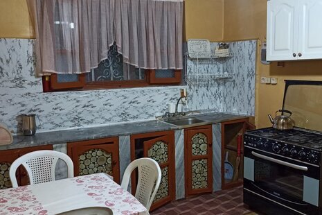 واحد مبله دوخواب در طبقه همکف ویلا در رامسر
