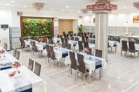 اتاق(3نفره) در هتل آپارتمان درمشهد