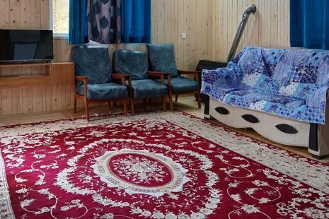 کلبه چوبی تکخواب مبله رویایی جنگلی در سوادکوه
