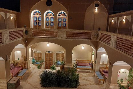 اتاق سیمین دخت در اقامتگاه بوم گردی آران و بیدگل