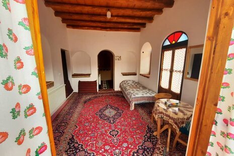 اتاق خوش نشین در اقامتگاه سنتی نطنز