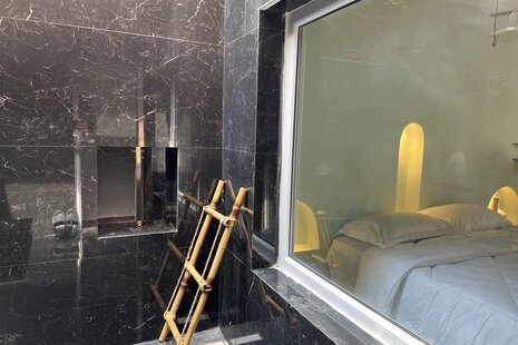 واحد تیپ VIP در بوتیک هتل سوزا