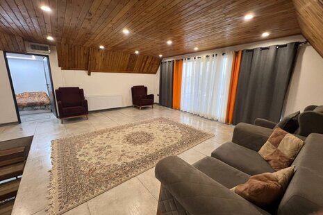 کلبه سوئیسی استخردار تریپلکس دوخواب در سهیلیه چهارباغ