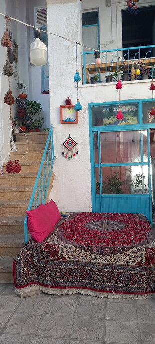 اتاق نوستالژی در اقامتگاه بومگردی شیراز