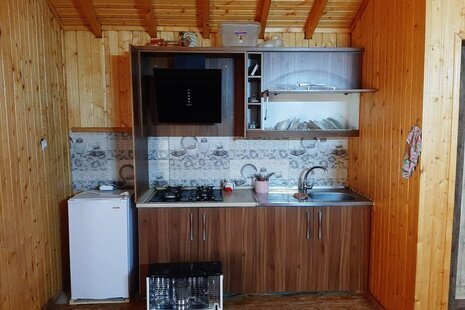 سوئیت 40 متری در طبقه دوم ویلای رامسر