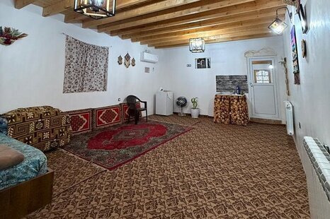 اتاق می جان طبقه اول در بوم گردی رشت