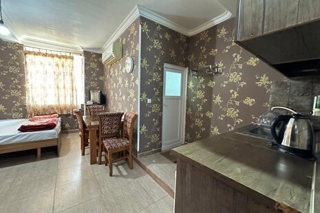 واحد تکخواب 201 در هتل آپارتمان قشم