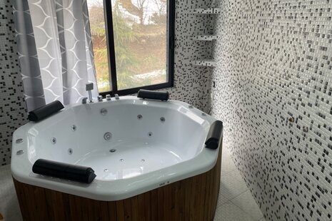 کلبه سوئیسی تکخواب جنگلی کاج در تنکابن