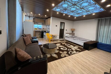 سوئیت سفید در بندرانزلی