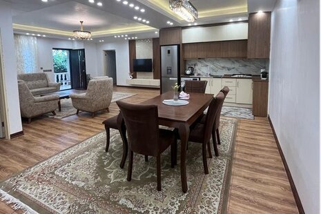 واحد استخردار در طبقه همکف ویلا در تنکابن