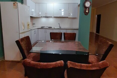 واحد جکوزی دار مبله سه خواب در طبقه همکف ویلا در رامسر