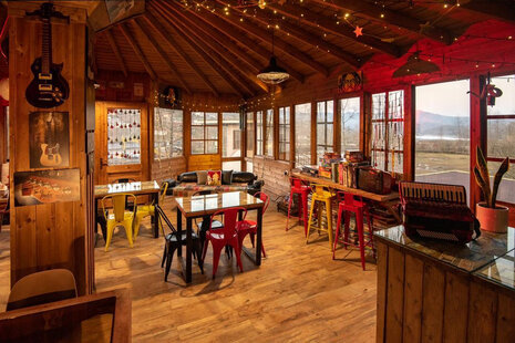 کلبه در مجتمع اقامتی سوادکوه