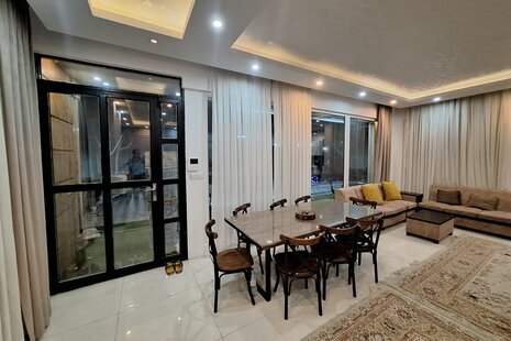 ویلا استخردار دو خواب کهن در شهریار