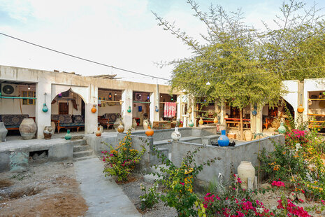 اتاق قلعه در بومگردی بندر لافت