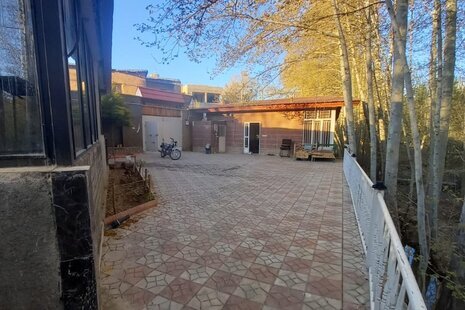 ویلا استخردار تکخواب در باغ بهادران