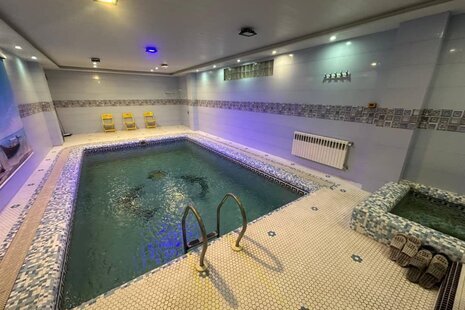 واحد استخردار مبله دوخواب طبقه همکف ویلا در ایزدشهر