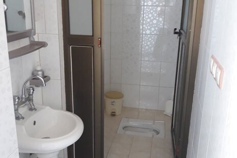 واحد سه خواب در طبقه همکف ویلا در رحیم آباد