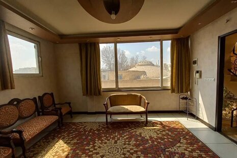 آپارتمان نوساز و دربست درقلب شهر